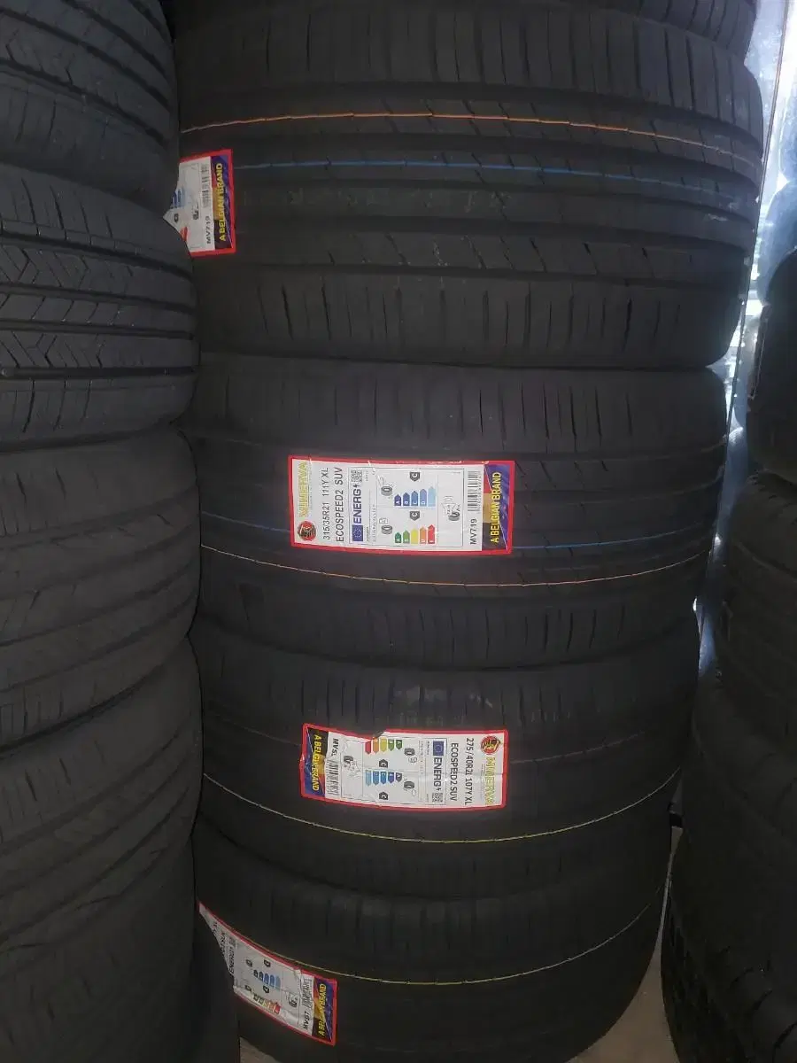 275/40R21 315/35R21 사계절 신품타이어 100만원판매합니다